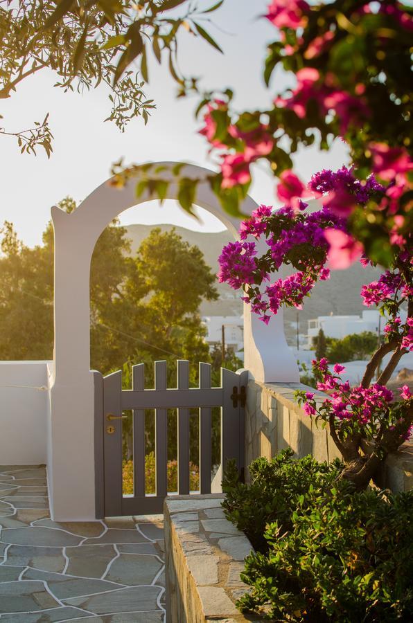 Athena Rooms Chora Exterior foto