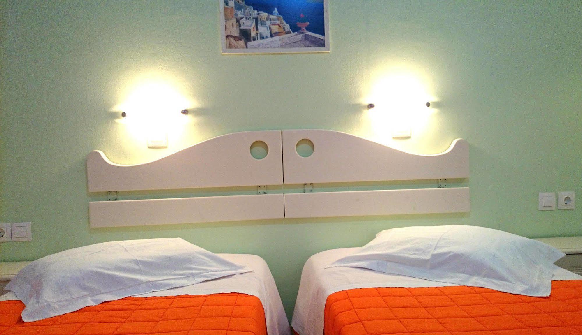 Athena Rooms Chora Exterior foto